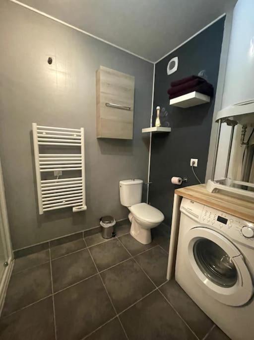 Grand Studio Avec Coin Nuit, Proche Mer Et Montagnes Roquebrune-sur Argens Dış mekan fotoğraf
